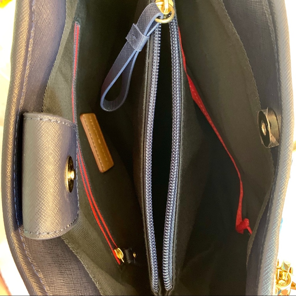 Tommy Hilfiger Purse - Picture 3 of 5